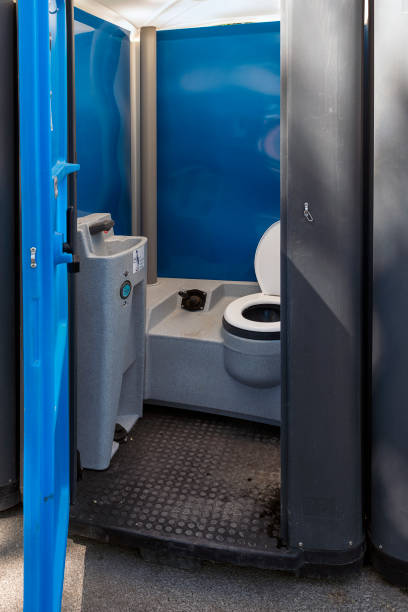Portable Toilet Options We Offer in Burbank, WA