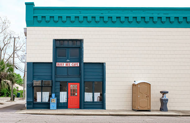 Porta potty delivery and setup in Burbank, WA